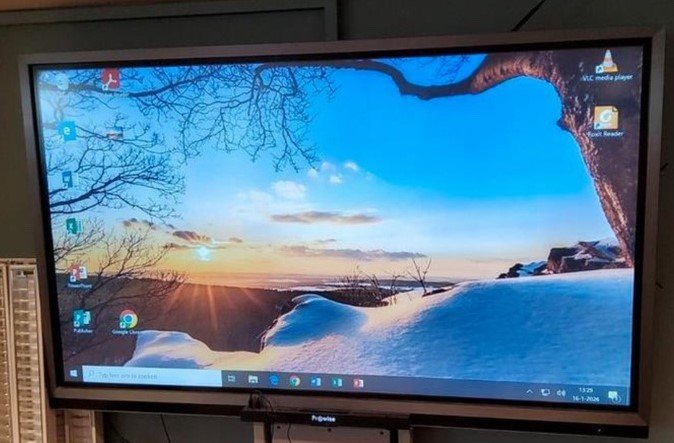 Интерактивная панель 84″ дюйма диагональ Prowise ProLine (4K-60Hz)  для подключения внешнего ПК (Б/У)